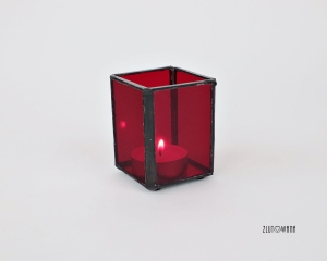 Świecznik/lampion czerwony witrażowy - sześcian rozmiar 5A - patyna czarna 
