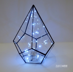 Świecznik geometryczny, lampion w czerni - łza L ze światełkami led